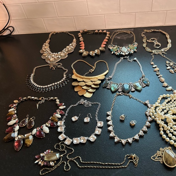 Assorted Jewelry Collection - Picture 2 of 2